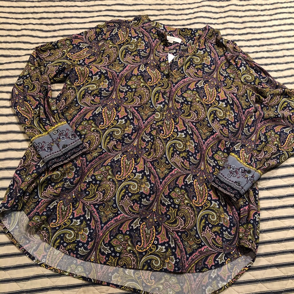 NWT Loft Tunic Shirt Paisley Print Long Sleeves